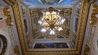 Izaäk kathedraal kroonluchter en koepel