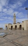 Hassan II deel van plein met kolommengang