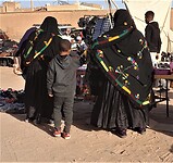 souk M'hamid traditionele kledij 2