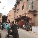 Marrakesh souk opzij opzij