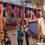 Marrakesh souk ververij kleurrijk