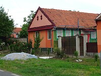 Valea Lunga Romana kleurrijke huizen