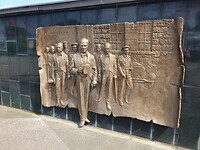 bij de assemblee plaquette
