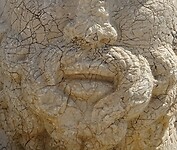 detail mond zeus nemrut