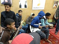 in de muziekschool beginnen we