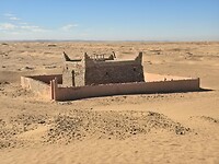 Groot heilig graf Sidi Naji