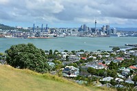 Devonport: uitzicht vanaf mt Victoria naar Auckland harbour