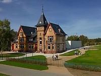 Kasteel achtig hoofdgebouw van wasserwerk