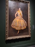 Portret van zangeres waarbij ook de jurk