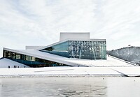 Opera net een ijsberg