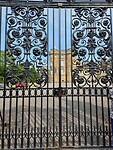 Hek Holyrood palace