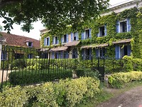 Langs het water staat mijn buitenverblijf