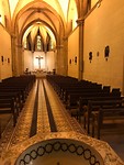 Kloosterkapel met opgebaarde Bernadette