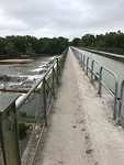 Een kanaal over een rivier (Loire?)