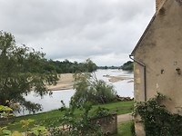 Apremont-sur-Allier met zicht op de Loire