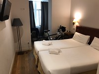 Fiets in mijn hotelkamer