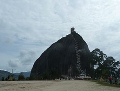 Monoliet in Quatapé