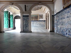 kerk in Salvador vol Portugees delftsblauw ogende tegeltjes