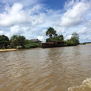 Gestrand schip in Saint Laurent du Maroni