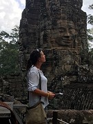M in adoratie bij Bayon