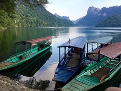 Boten op Ba Be lake
