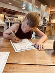 Even huiswerk maken onderweg