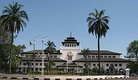 BAN_gedung_sate_front