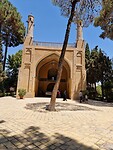 Isfahan:Manar-e Jonban' moskee met de 2 minaretten.