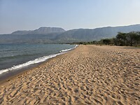 strand Chitimba aan lake Malawi
