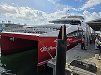 Dar es Salaam: ferry
