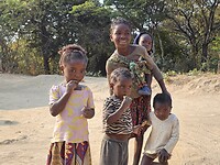 Kapishya: kinderen ve familie