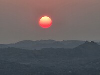 Worlds View: zonsondergang