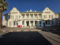 Stationsgebouw