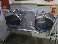 Origineel: 1/2 biervat als urinoir