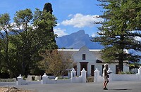 Tulbagh: 'Cape Dutch' voormalige Pastorie