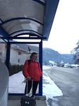 wachten op de bus in Andeer
