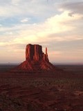 Monumentvalley vanaf balkon met laatste zon