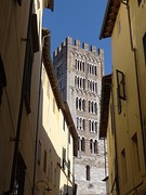 doorkijkje in Lucca