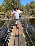 Over de slingerbrug