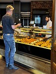 Broodjes kopen voor we vertrekken richting Marburg