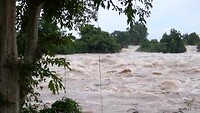Somphamit Liphi Cataract, Don Khon