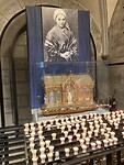 Kaarsje aangestoken in de Bernadette kapel.