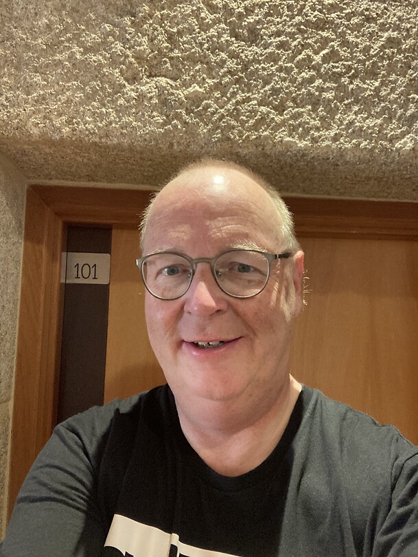 Helm op bij verlaten van hotelkamer geadviseerd.