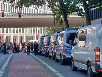 De politie heeft er mooi weer bij