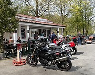 Duitse Bikertreff voor Pommes en Currywurst