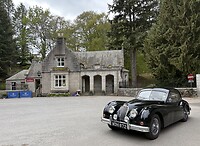 Balmoral Castle en Jaguar : very British