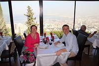 Georgische lunch met uitzicht op Haifa