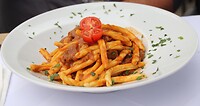 Surlice met goulash, een specialiteit uit Krk