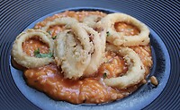 Risotto Arrabiata met crispy calamari bij Shastliveca