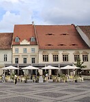 De 'ogen' van Sibiu, o.a. op het grote plein
